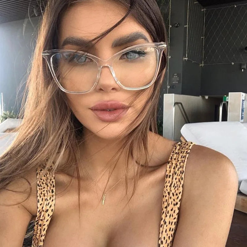 Ladies Cat Glasses Frames Women Sexy Oversized Metal Frame Brand Designer Optical Glasses Fashion Computer Office Glasses